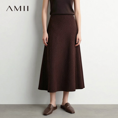 Amii2026冬新款复古优雅通勤风宽松A摆半身裙女棉质细条绒裙子
