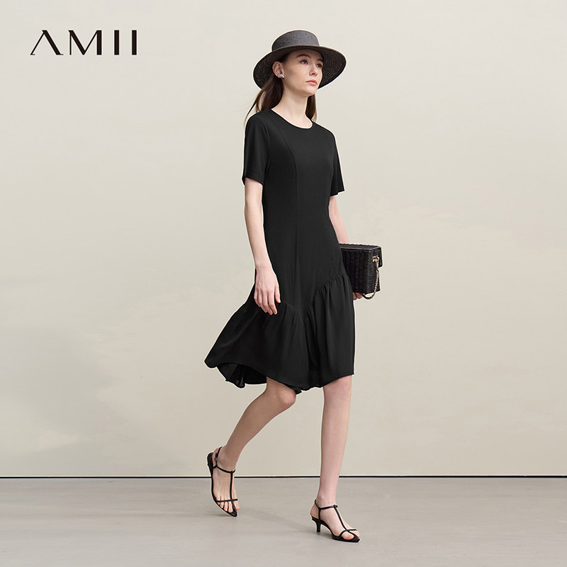 Amii2026夏新款圆领短袖撞料拼接雪纺连衣裙女修身显瘦小黑裙子