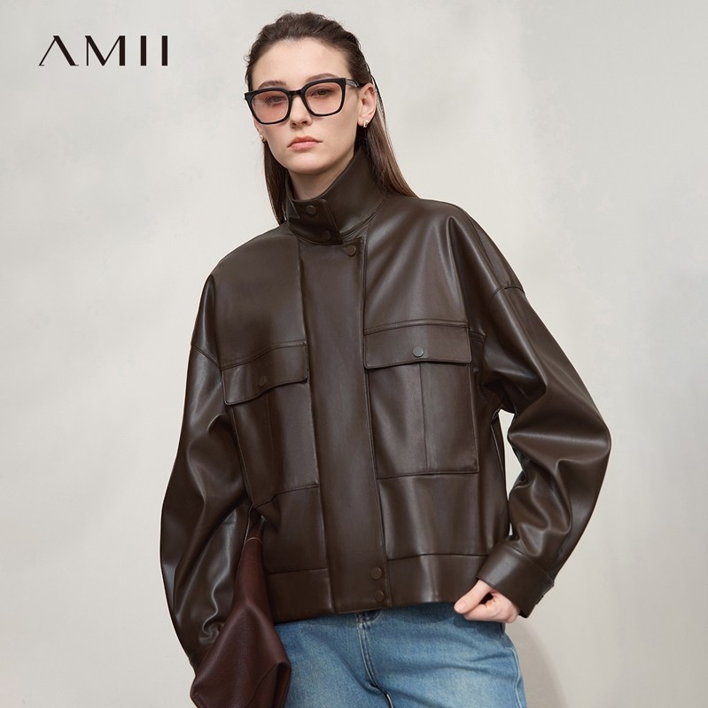 Amii2026春新款复古摩登机车风翻领环保皮衣女宽松落肩袖夹克上衣