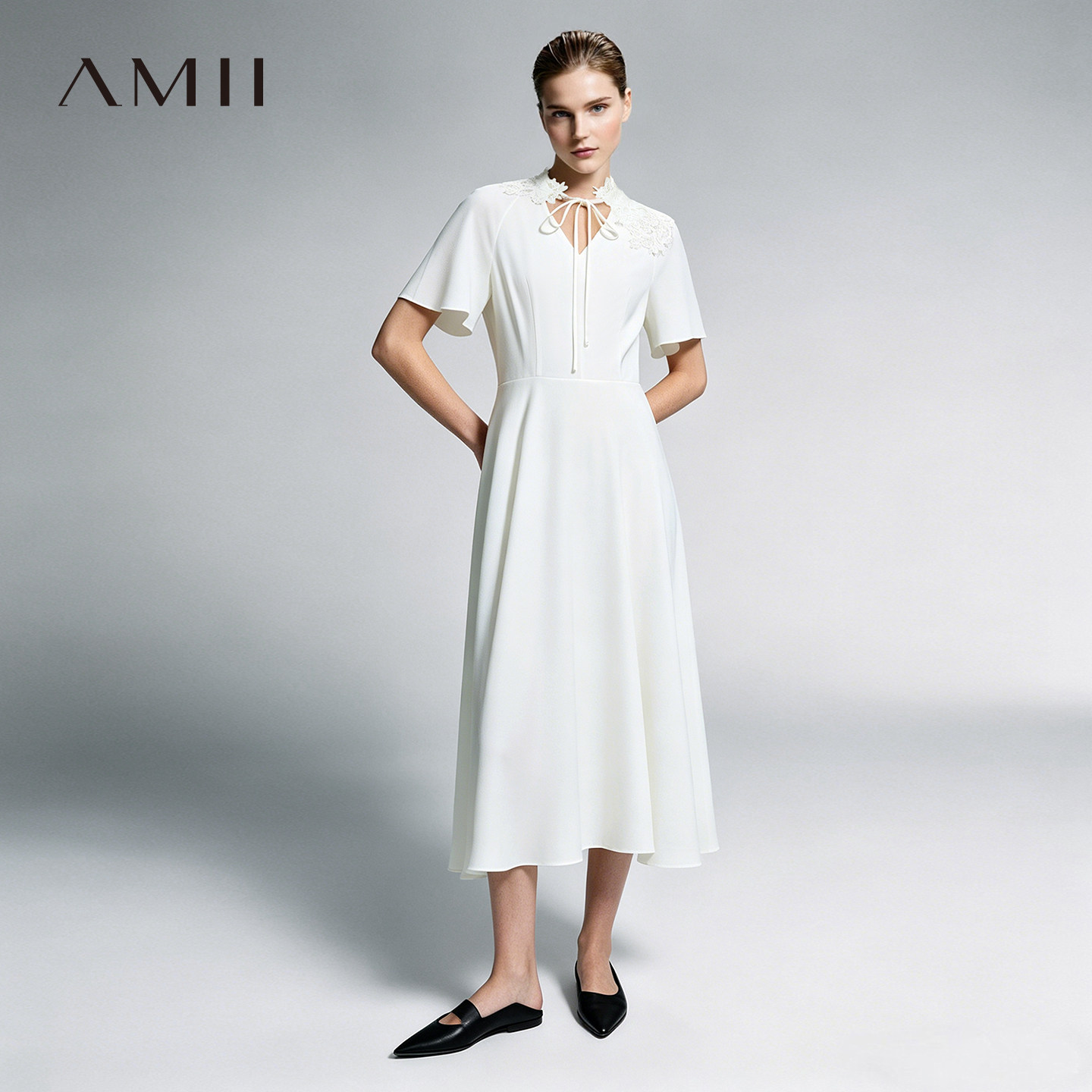 Amii2026夏新款度假风立领V领拼接蕾丝绑带连衣裙女短袖雪纺裙子