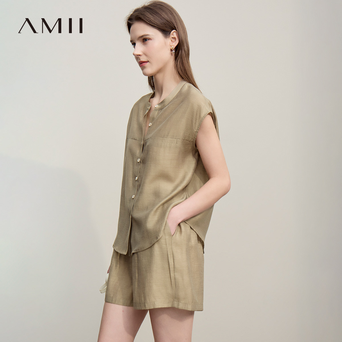 Amii【时尚套装】26夏新款韩版休闲简约舒适衬衫短裤两件套套装