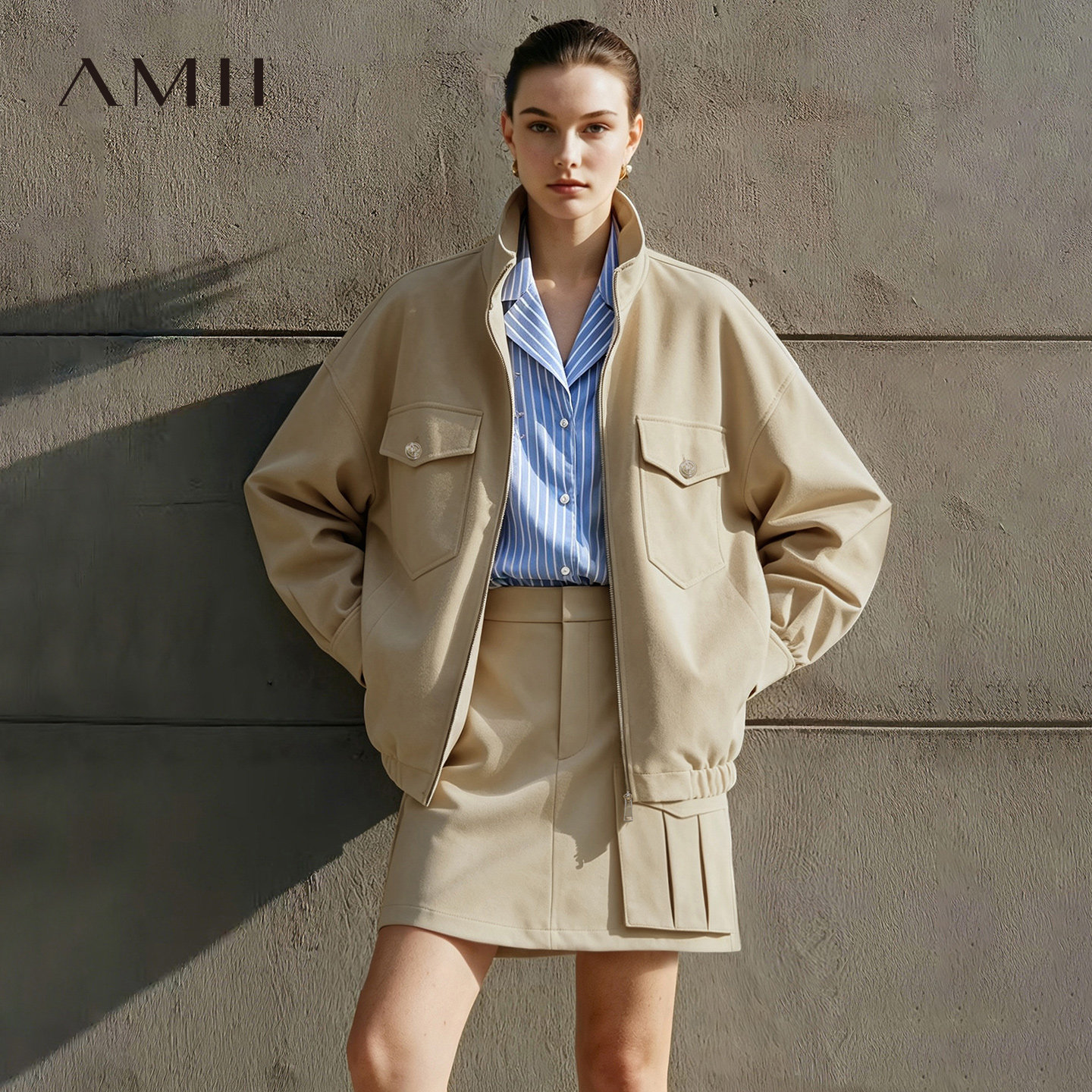 Amii2026秋新款环保麂皮蛋白皮立领落肩袖外套女宽松中长款上衣