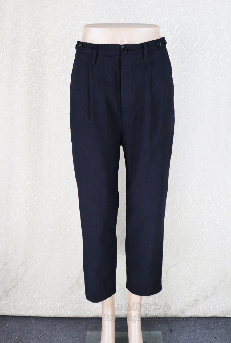 纽扣饰全棉百搭九分裤黑白