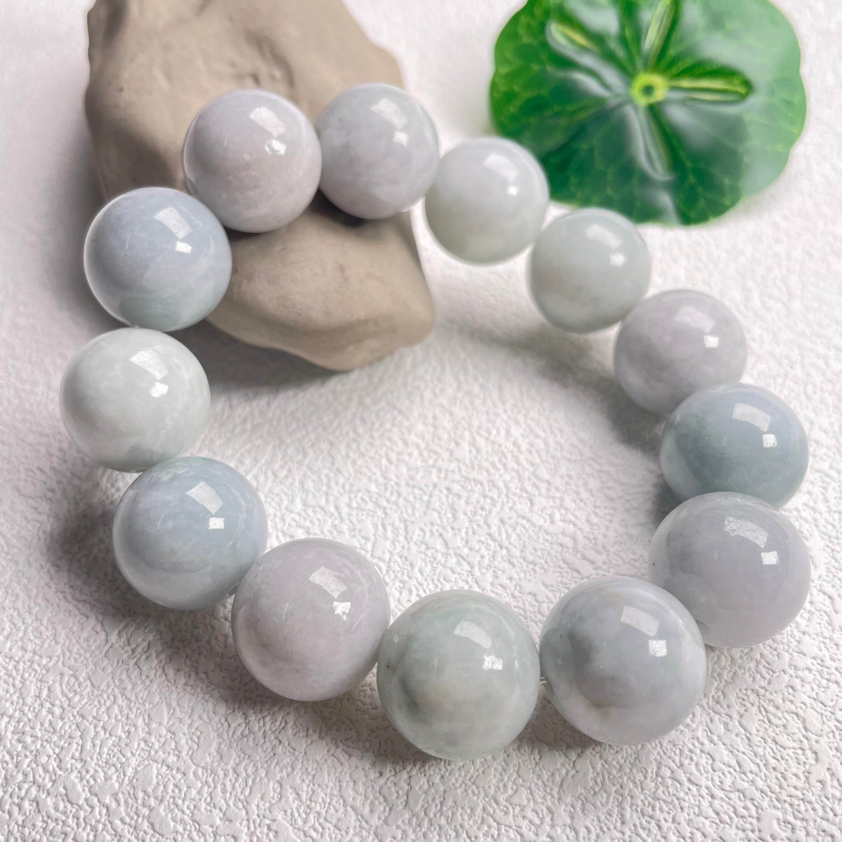 隆慈缘原矿翡翠源头A货16mm细糯浅绿手串大尺寸霸气圆珠玉石手链