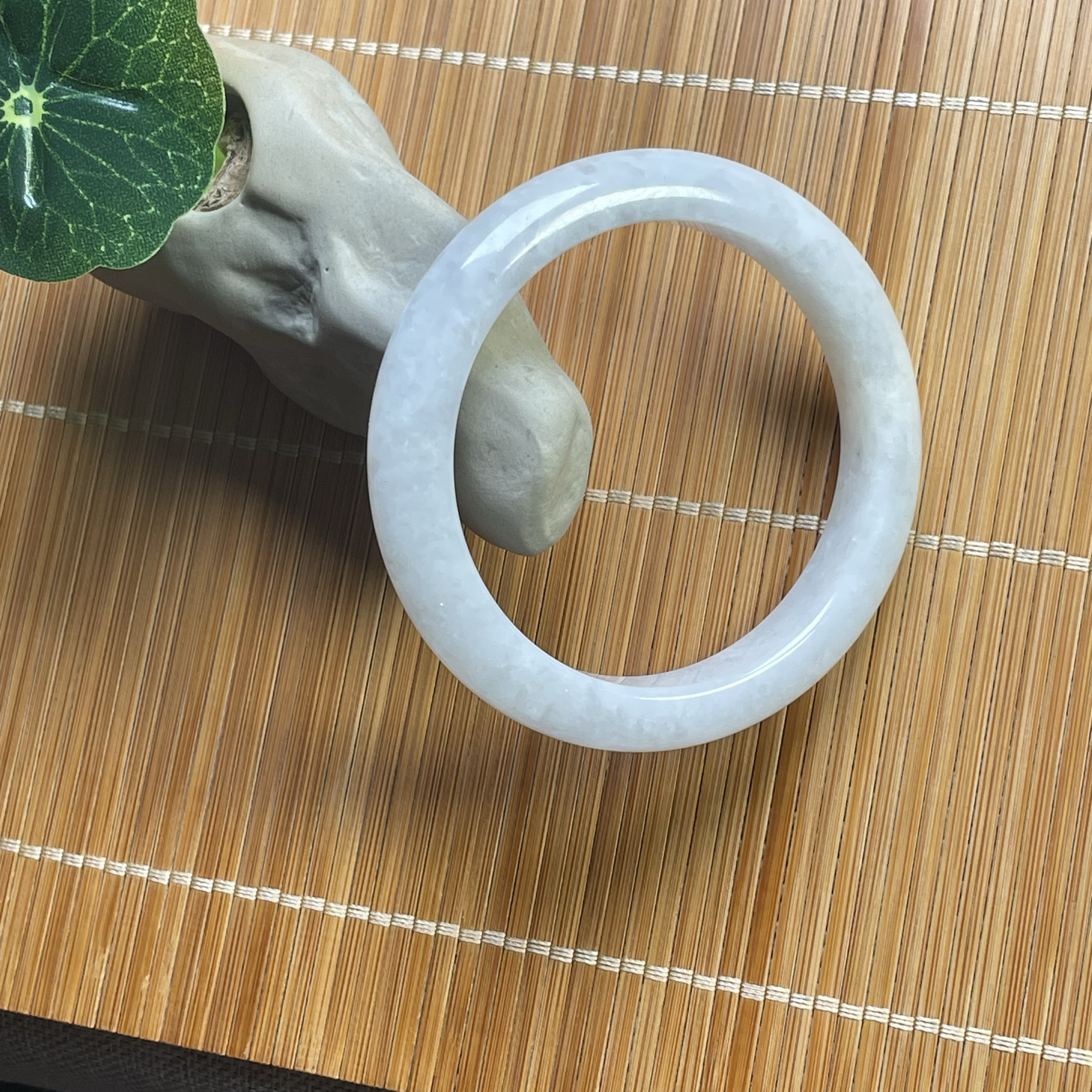 隆慈缘缅甸原矿A货翡翠56mm手镯细糯种糯白手镯翡翠手镯