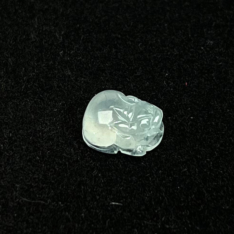 隆慈缘A货老坑冰种翡翠貔貅挂件