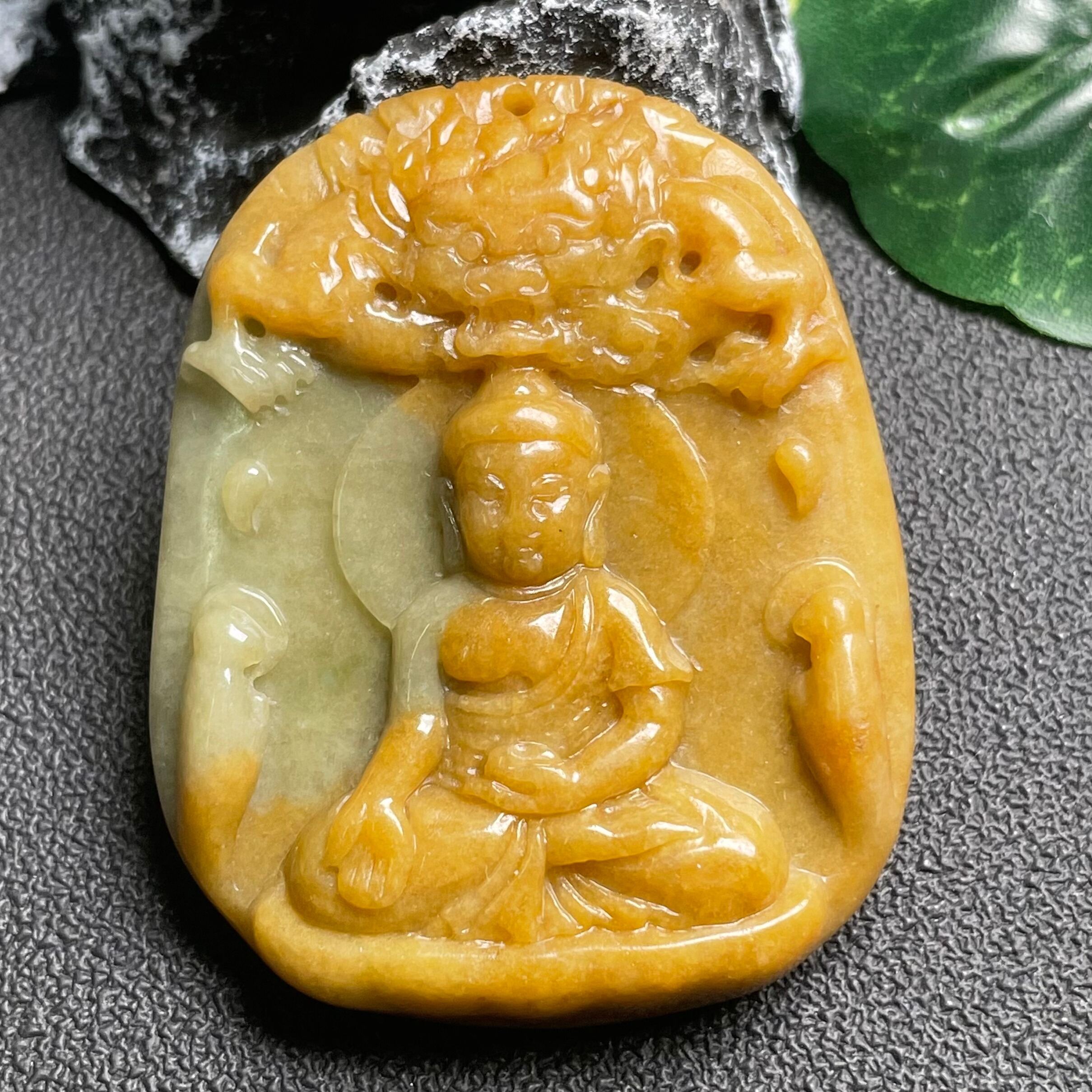 隆慈缘原矿翡翠A货糯种黄翡大日如来吊坠生肖羊猴本命佛玉石挂件