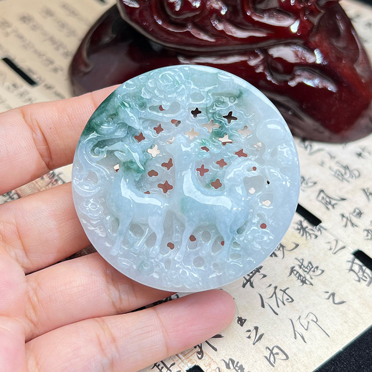 天然缅甸A货老坑翡翠生肖羊吊坠