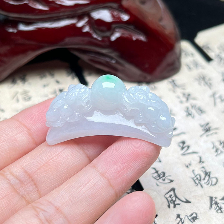 隆慈缘A货翡翠双貔貅招财手牌