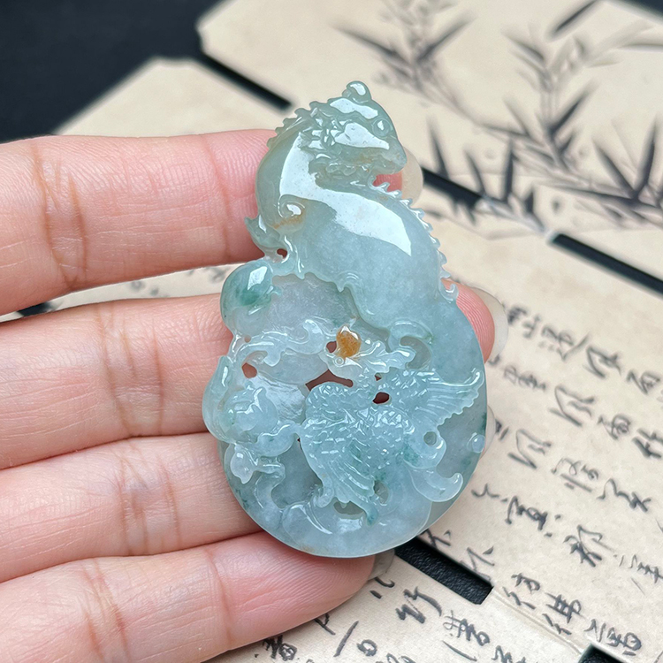 隆慈缘A货老坑冰糯翡翠凤凰吊坠