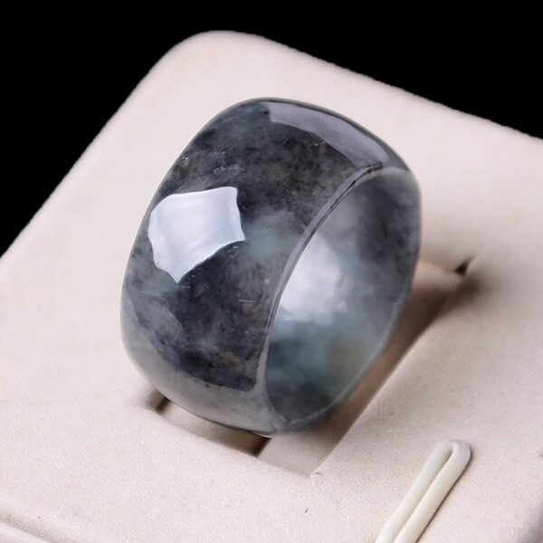 Z隆慈缘玉器直销乌鸡种缅甸天然翡翠指环戒指包邮厚庄男款