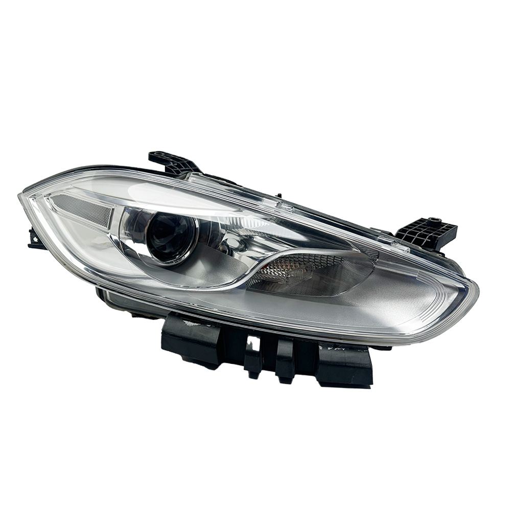 适用汽车配件隆程鼎前头灯