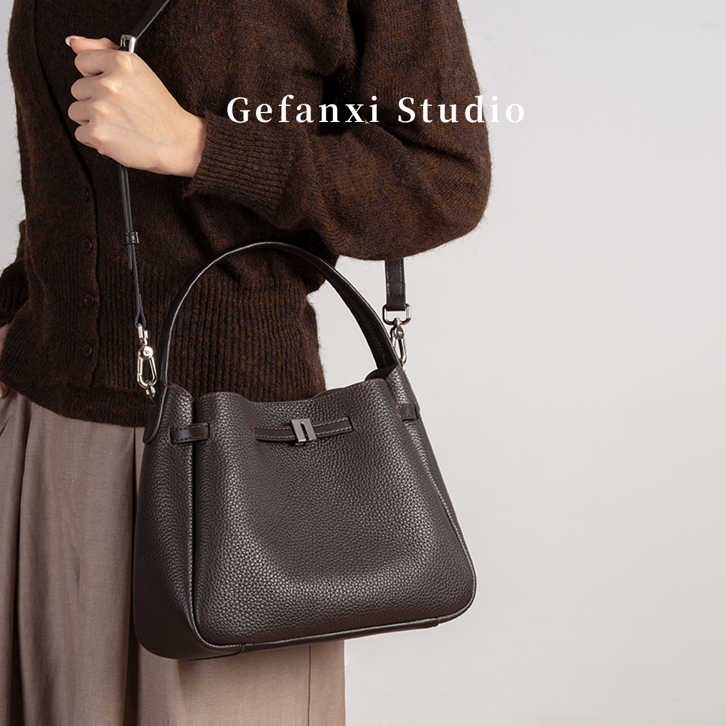 Gefanxi/歌梵希新款2025高级感百搭牛皮手提包简约女士单肩水桶包