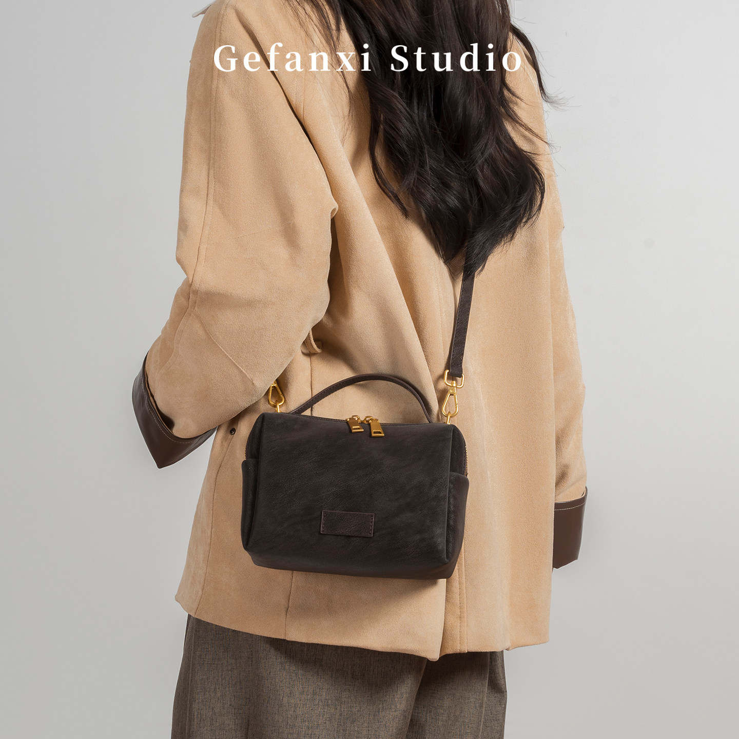 Gefanxi/歌梵希2025复古擦色牛皮单肩包女通勤时尚百搭斜挎枕头包