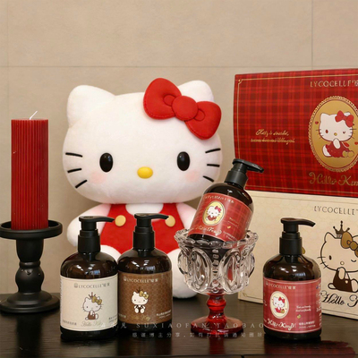 上头HelloKitty联名新年限定版！内衣内裤清洗液！绽家洗液240ml