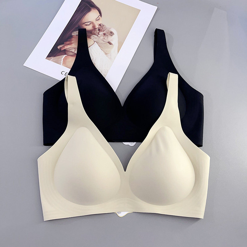 5203无痕光面内衣女小胸聚拢无钢圈防下垂轻薄舒适深V一片式文胸