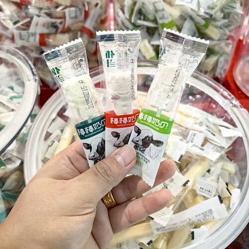 朴珍高钙奶贝牛初乳干吃棒棒奶贝