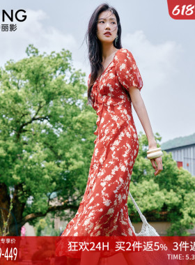 衣香丽影红色方领碎花连衣裙女2026年夏装新款氛围感法式大摆裙子
