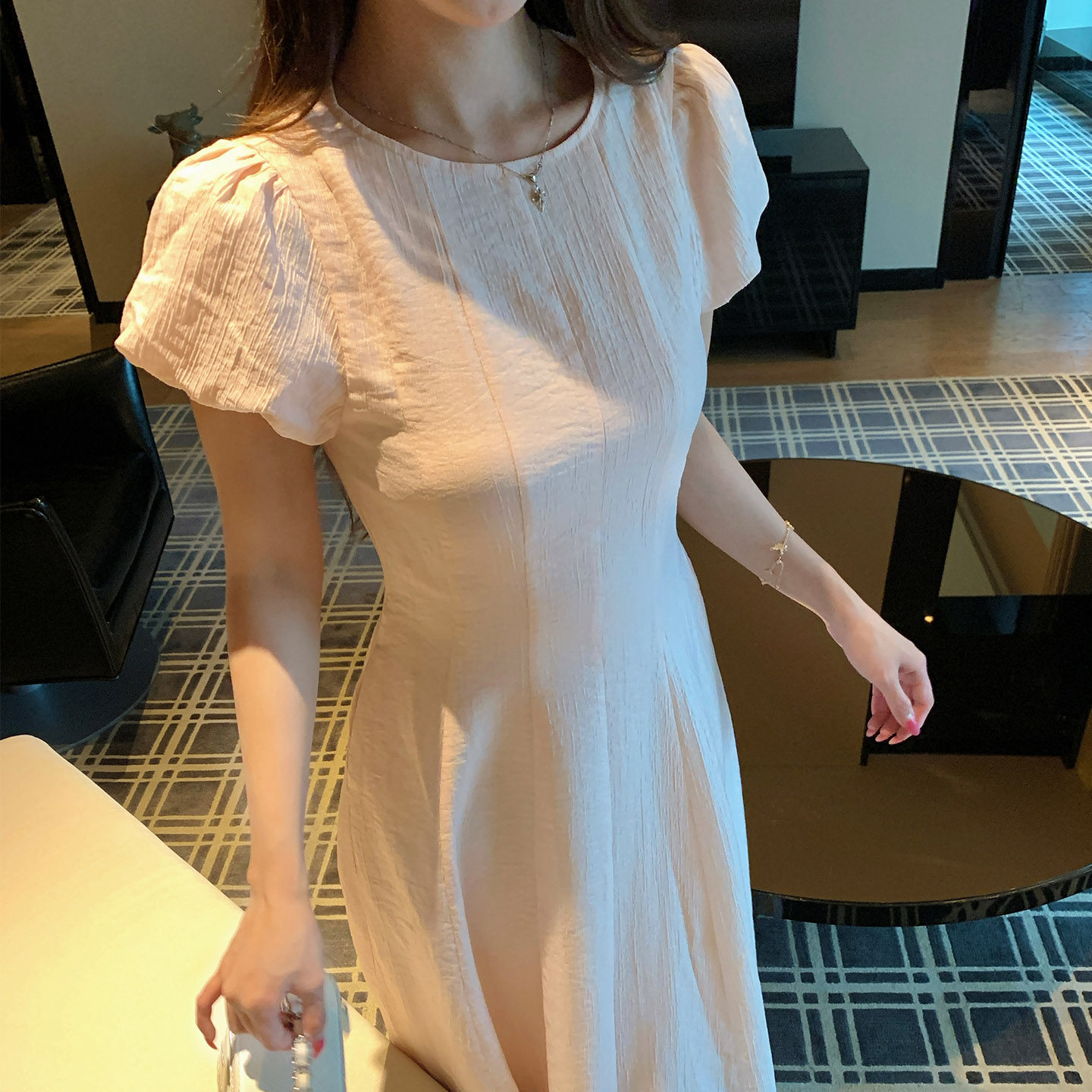 栗子妮妮 奶霜蜜桃 裙身12片立裁天丝羊毛重工亮丝显瘦连衣裙女夏