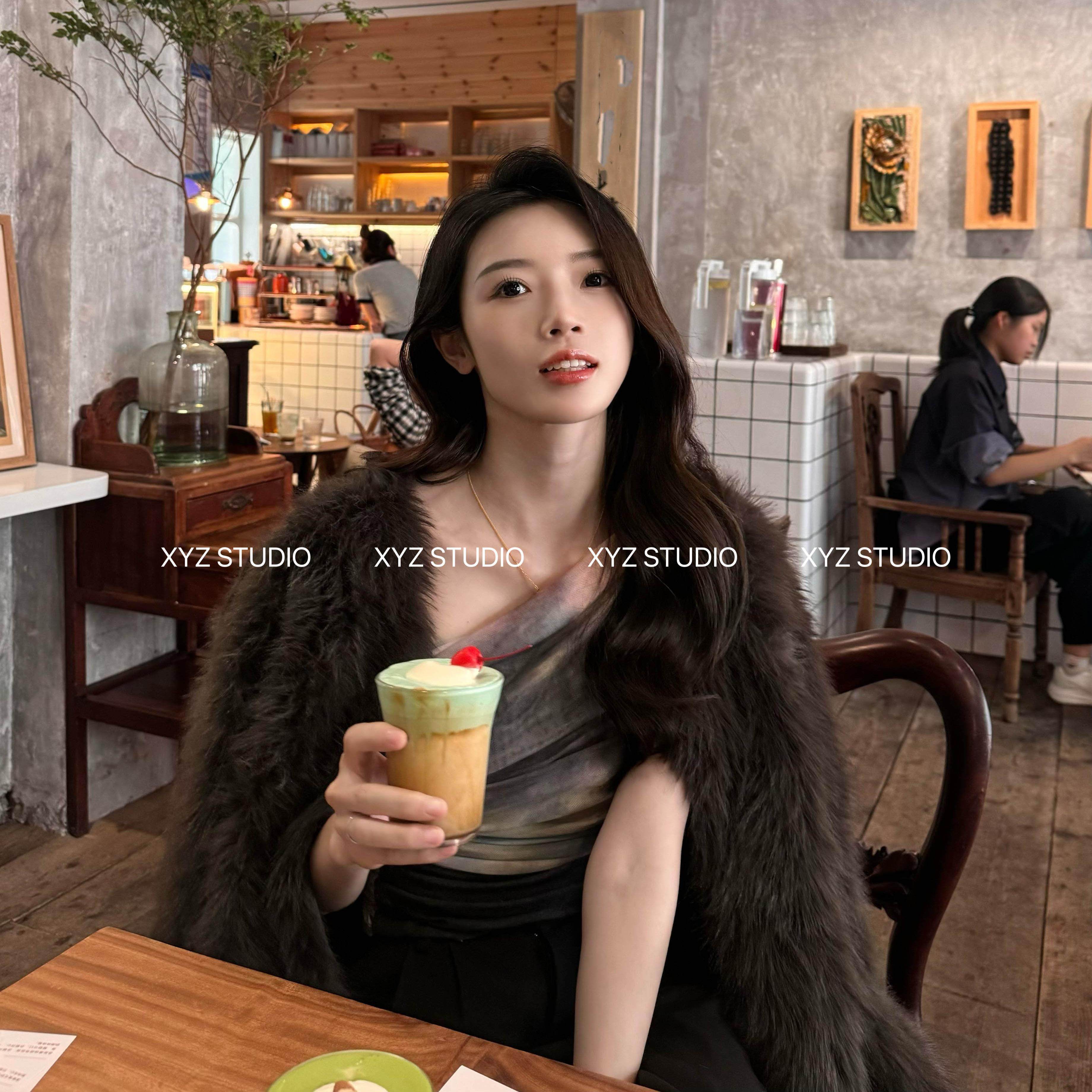 网红宽松加厚仿皮草毛绒绒大衣