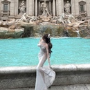 雪妮原创〈女神降临〉女神风白色高级感显瘦收腰吊带连衣裙长裙