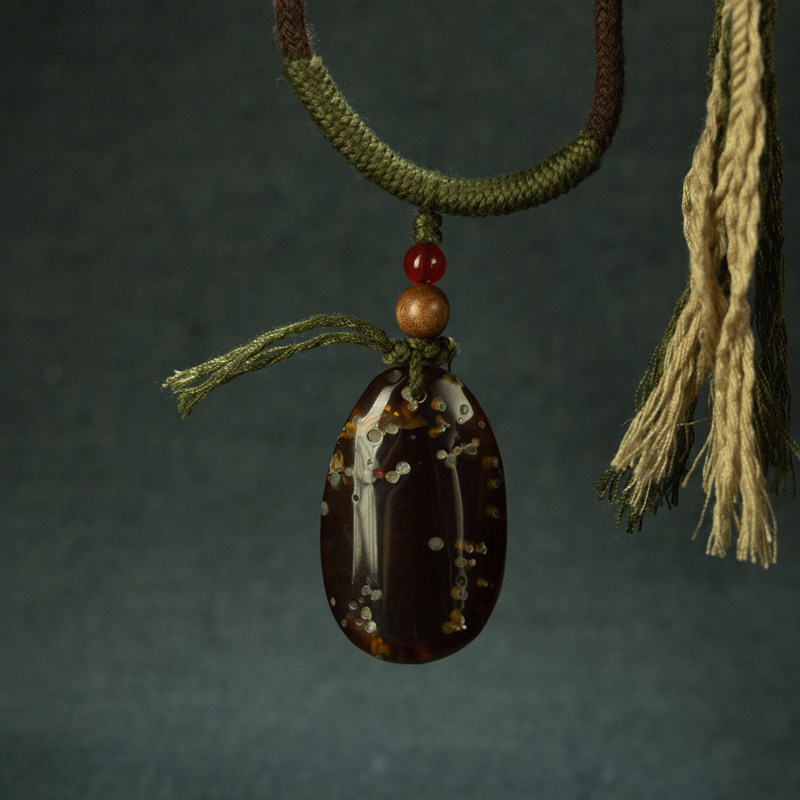 星光熠熠〓天然原矿缅甸琥珀原石打磨汽泡奇特吊坠无事牌项链收藏