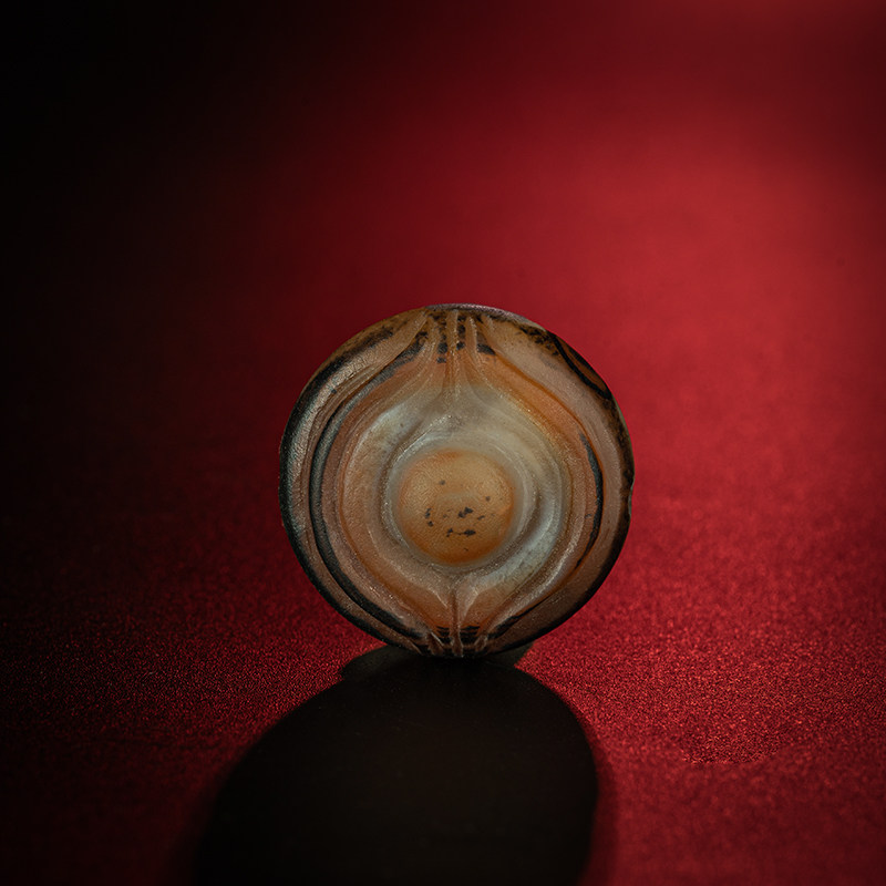 藏传衍生老天珠喜马拉雅矿脉老矿玉髓精雕光明佛眼圆形老古珠吊坠