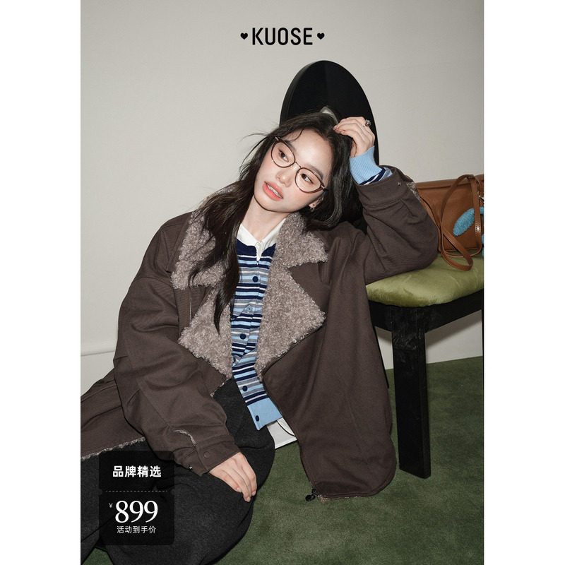 深棕色翻领毛毛休闲夹克外套