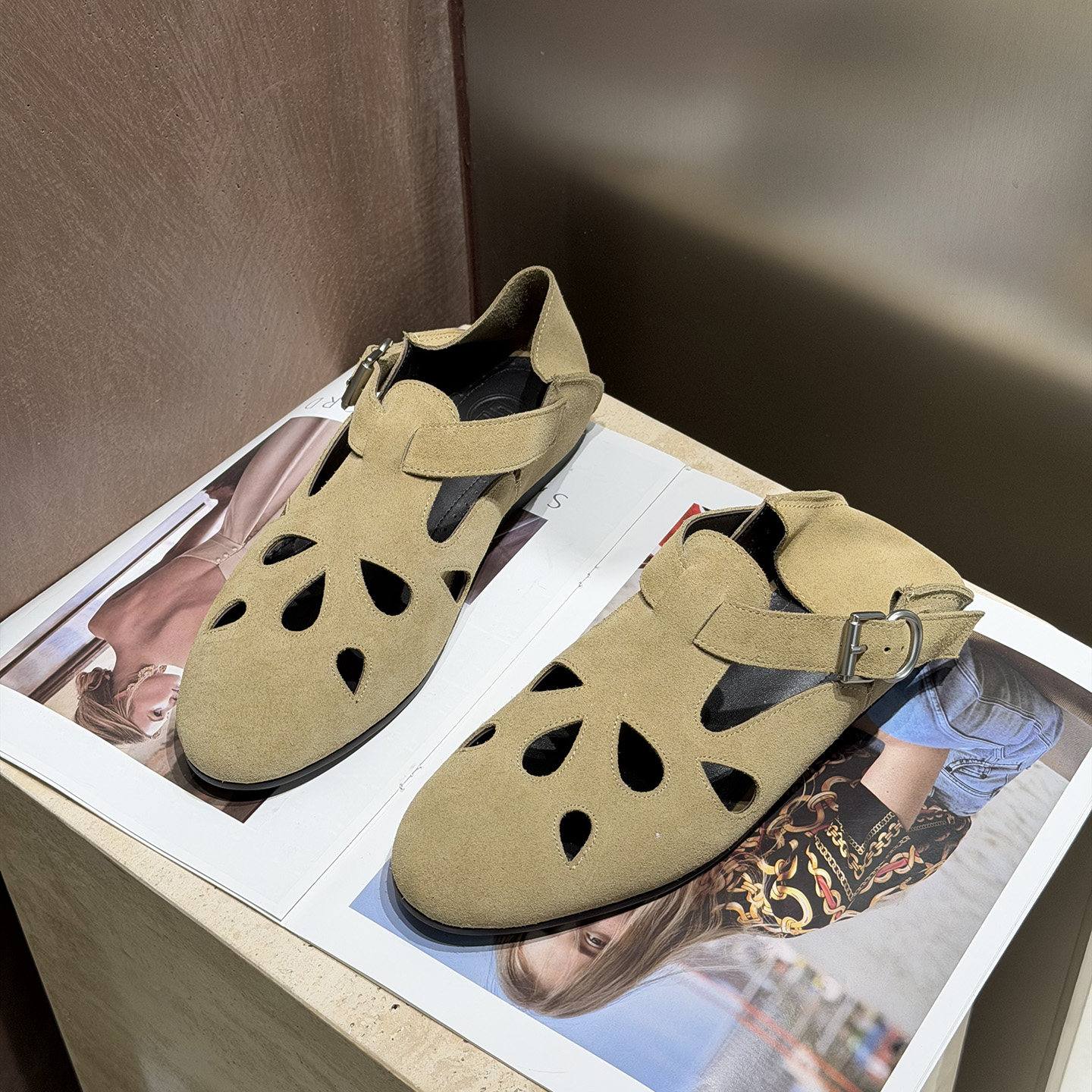 镂空低跟平底罗马凉鞋女小牛皮2026年春夏新款时尚休闲单鞋欧洲站,女鞋,罗马凉鞋,淘宝优惠券,粉丝福利购,淘宝优惠卷