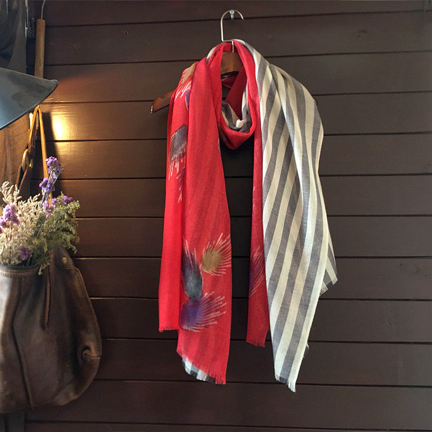 羊毛100%围巾女夏春秋冬舒适柔软高端纱巾花卉印花披肩薄款