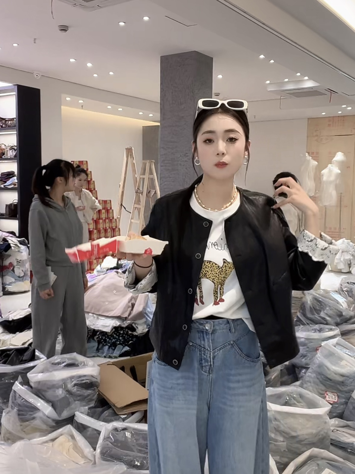 幸运阁爆款皮衣《非实际价格咨询客服》