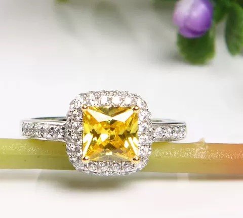 公主方形黄钻戒指女 925纯银镀金求婚戒 彩色宝石仿真钻戒