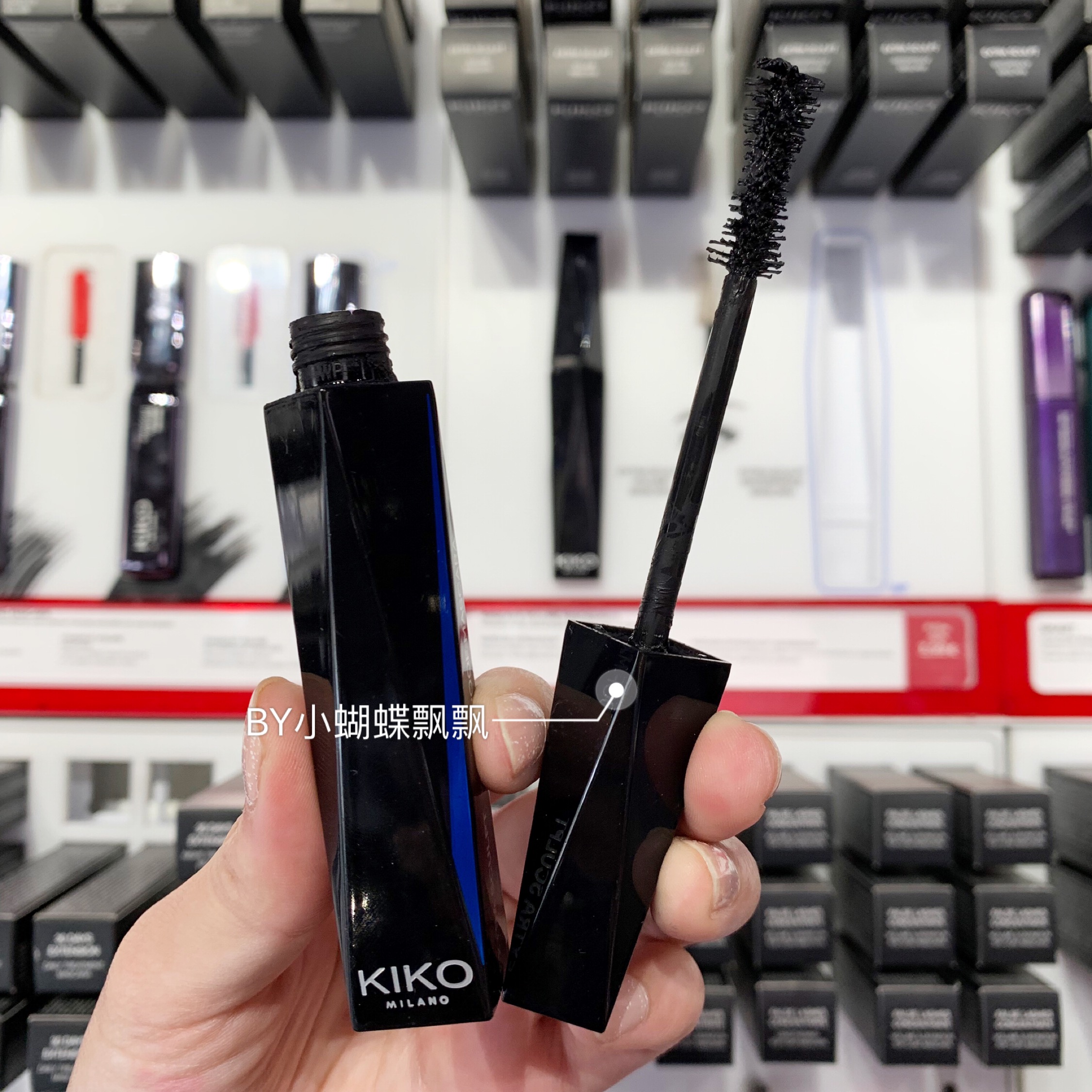 现货KIKO Extra Sculpt 丰盈浓密卷翘防水持久防晕染睫毛膏黑