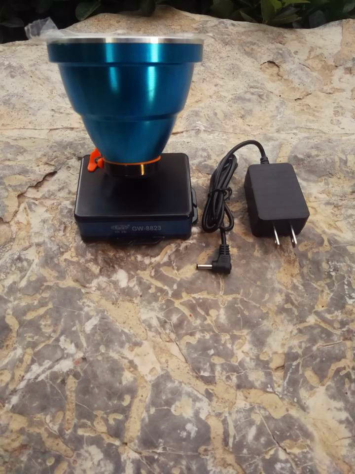 格玮天之蓝大光斑锂电充电头灯户外500wp70暖光灯穿透力强