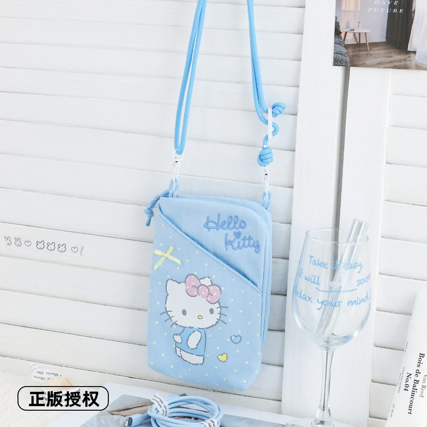 三丽鸥正版凯蒂猫韩版粉色波点卡通斜挎包女学生可爱少女风手机包
