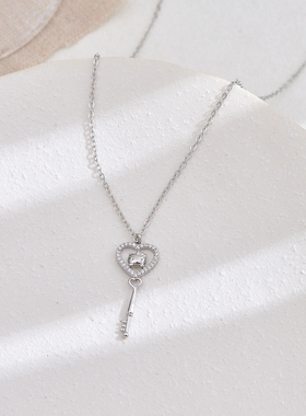 三丽鸥正版授权凯蒂猫爱心钥匙项链女轻奢小众设计感锁骨链送女友