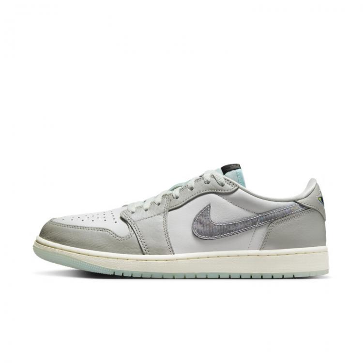 Nike耐克男鞋 Air Jordan 1 经典复古低帮运动休闲板鞋HF3144-100