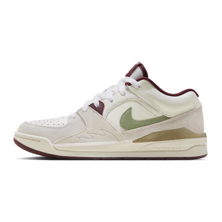 耐克男运动比赛训练篮球鞋