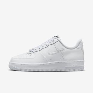 运动休闲板鞋 nike 经典 100 耐克AirForce107SE女子新款 FB8251