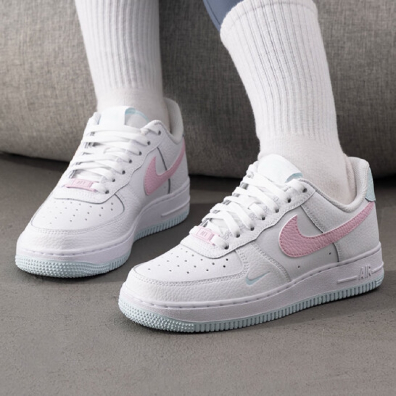 耐克女简约百搭运动休闲板鞋