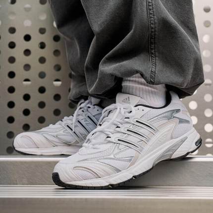 adidas阿迪达斯男女鞋TEMPER RUN 2.0跑步鞋IH0402 JH5502 JH5503