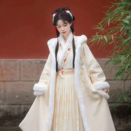 冬季原创汉服女【花语】宋制对襟加绒加厚连帽长褙子交领轻旅随行