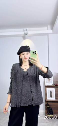 香港芸卉26668大码针织开衫女胖mm蕾丝吊带两件套200斤女装新款秋