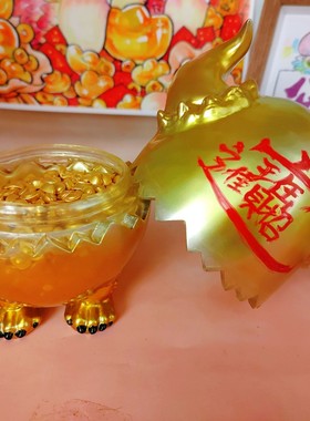 新年财蛋送礼物啦～16CM巨型聚宝牛角蛋空心设计，原创sofubi玩具