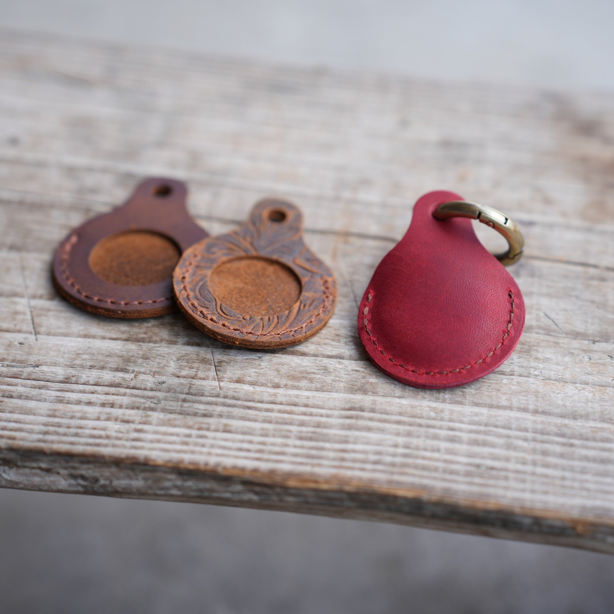 纯手工牛皮airtag定位器匙扣创意个性真皮挂件复古疯马皮钥匙环