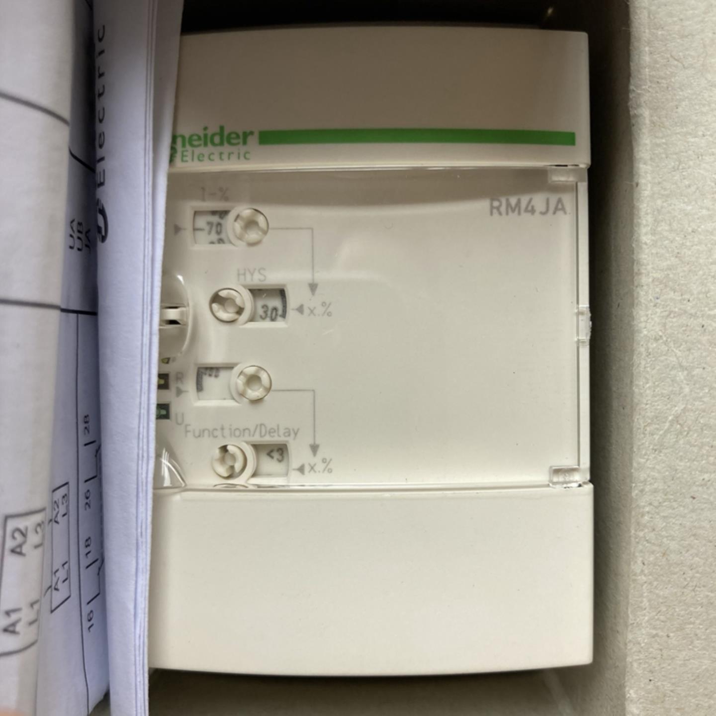 原装施耐德电流测量控制继电器 RM4JA32MW 过流或欠流保护 议价