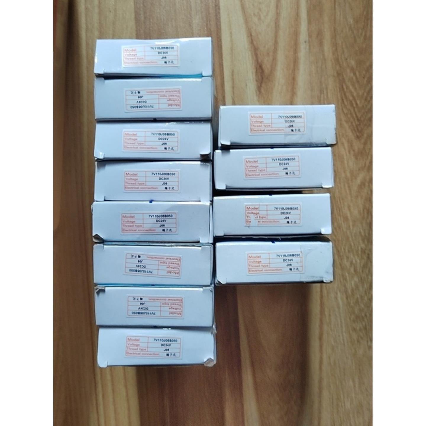 亚德客电磁阀7V110J06B050全新原装正品实物拍摄