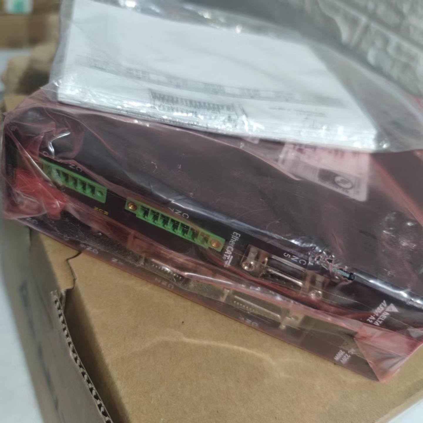 工程 余货新的A2  ASD-A2-0221-E伺服台达驱动器