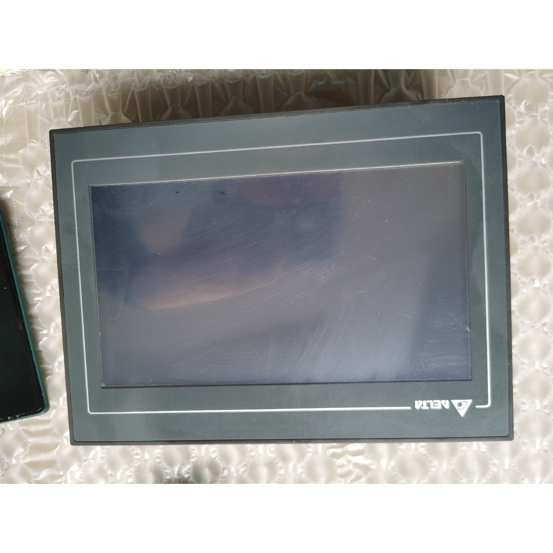 台达触摸屏dop-110cs