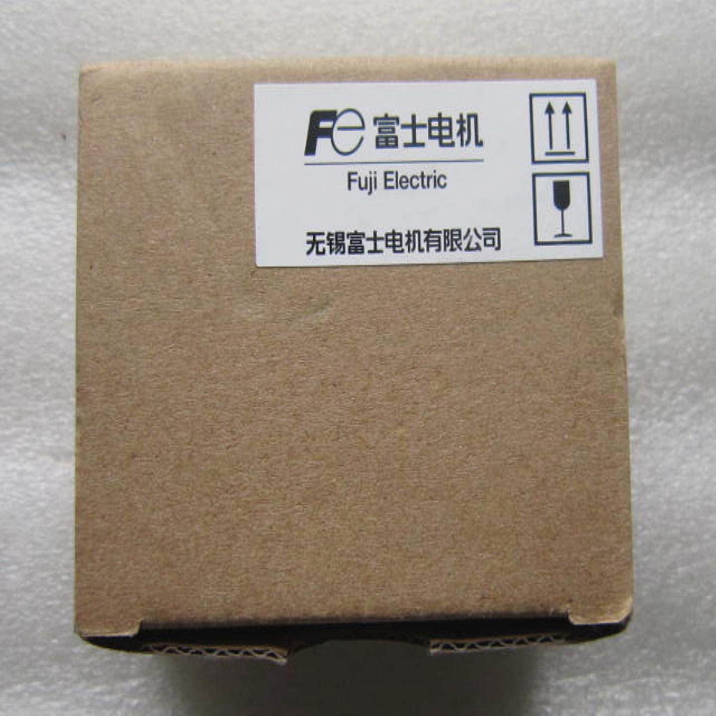 全新 正品 日本富士FUJI温控器 PXE4TCY1-2Y000-C 现货当日发